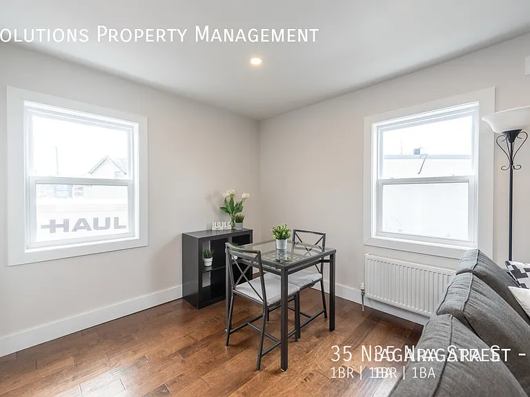35 Niagara St #3 — Photo 9