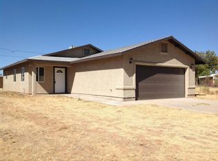 10230 S Honeysuckle Dr, Hereford, AZ 85615
