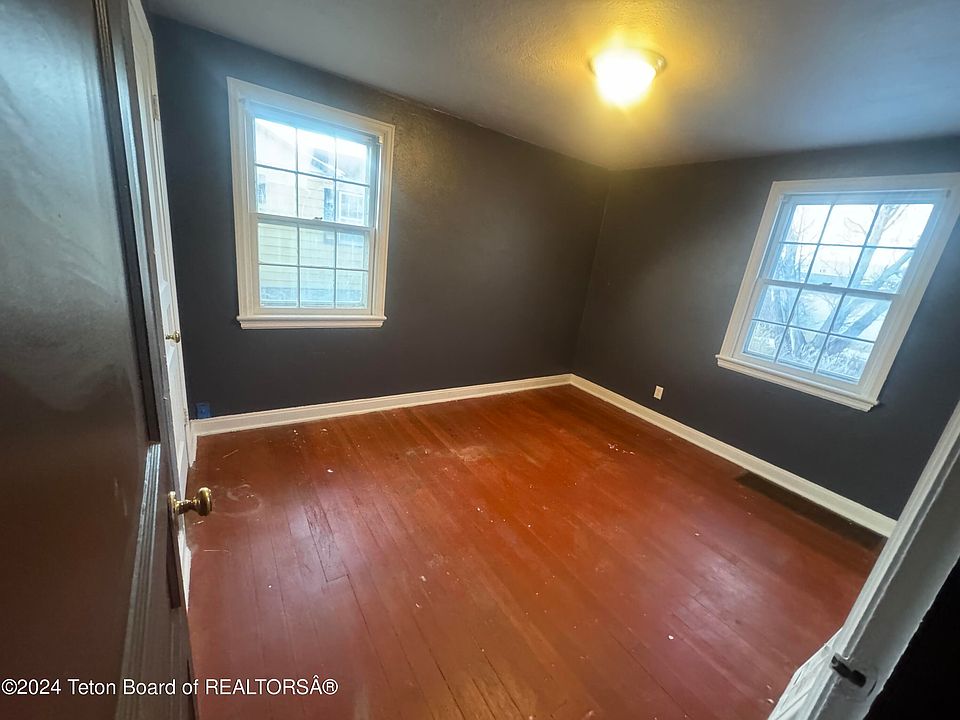 1st image of 25 Ball Ln