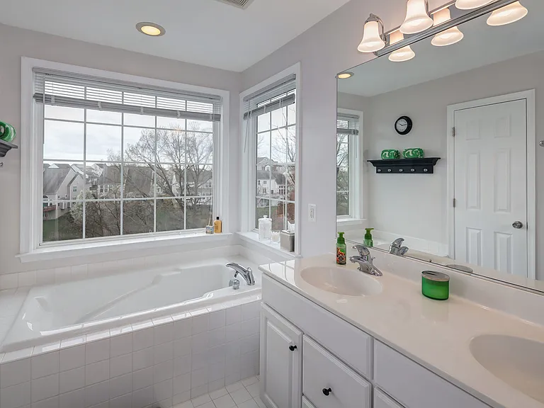 Singleleaf Ln — Photo 11
