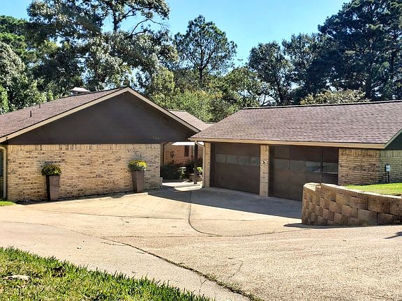 3rd image of 520 Wildewood Dr