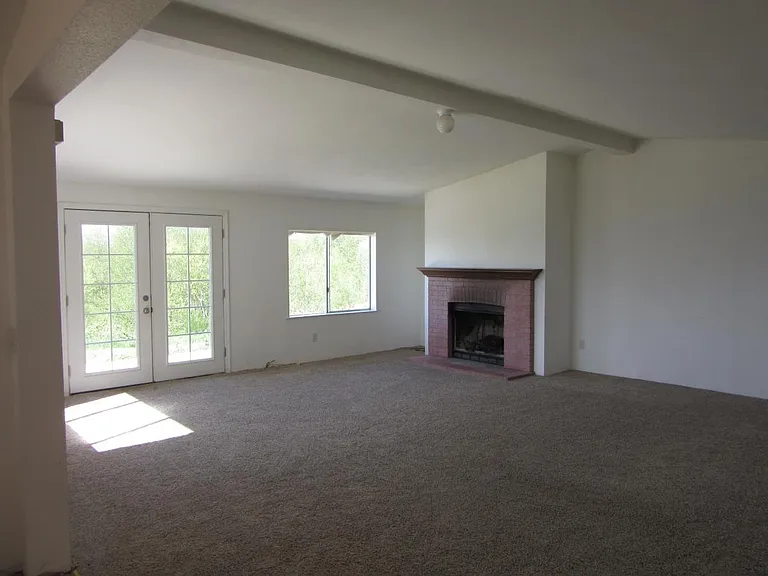 1725 Shine Rd — Photo 9