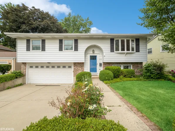 630 S 1st St, Dundee, IL 60118