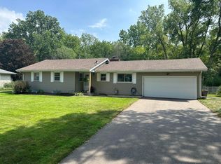 2162 Aztec Ln, Mendota Heights, MN 55120