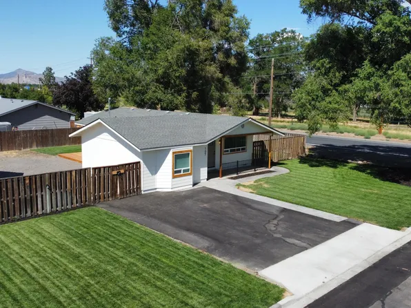 107 NW Fir Ave, Redmond, OR 97756