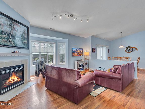 5th image of 1115 Turtle Creek Road #E