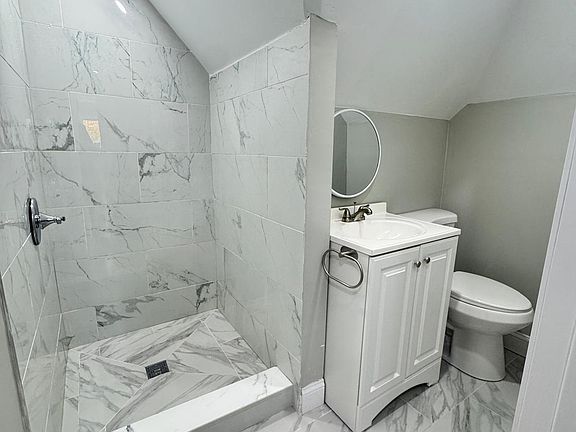 3rd image of 877 Madison Ave Floor 3