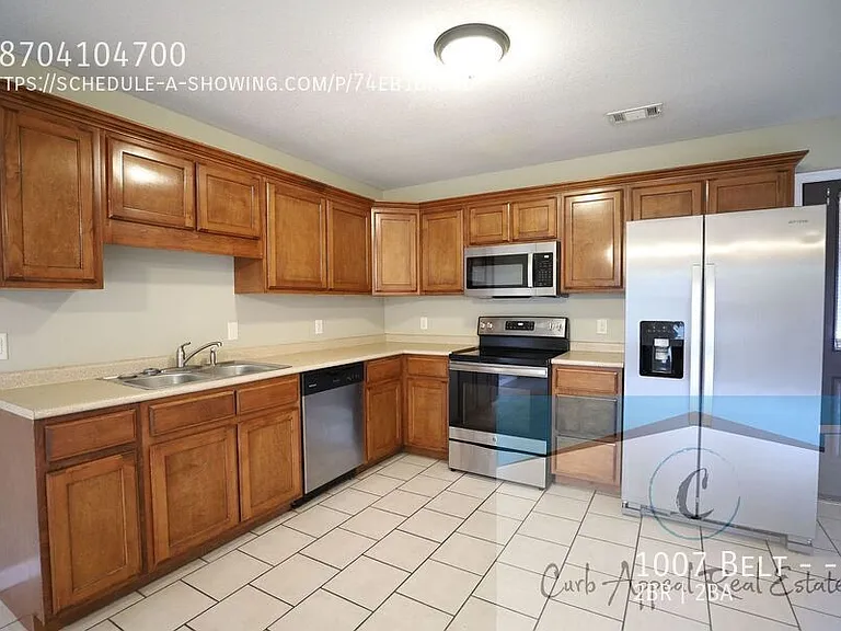 1007 Belt St #3 — Photo 7