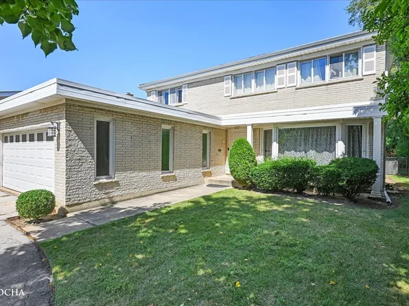 5316 W Coyle Ave, Skokie, IL 60077