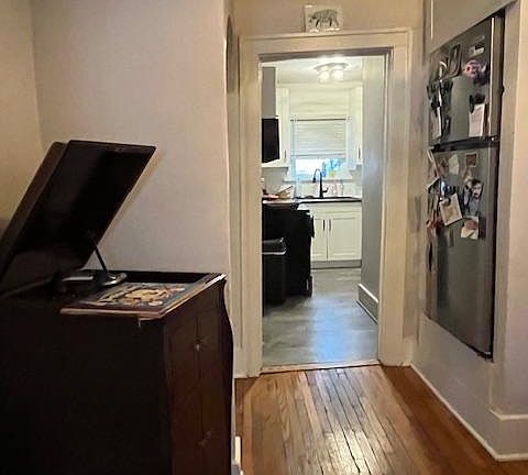 2nd image of 611 S 7th Ave #1