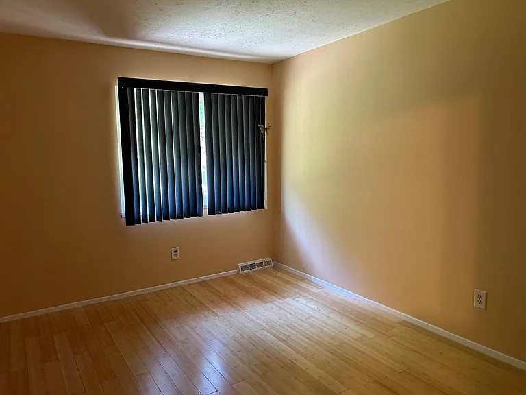 4456 Donna Dr — Photo 18