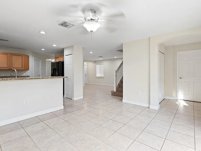 6094 Live Oak Ct #B — Photo 6