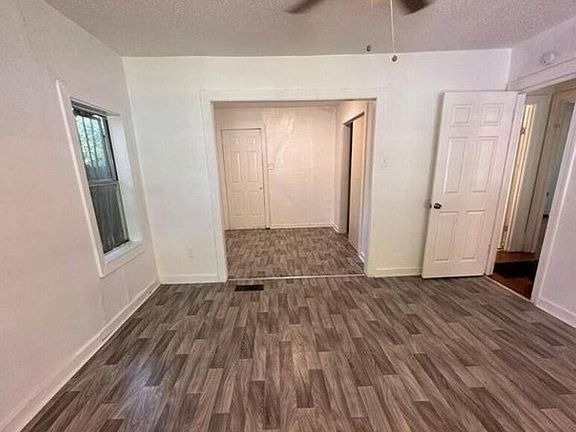 4th image of 4328 Whitehall Ave