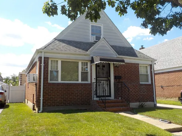 77-26 Little Neck Parkway, Glen Oaks, NY 11004