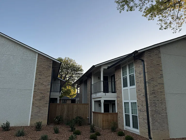 Highcrest — Photo 12