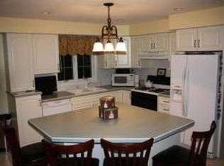 2 Americo Dr, Warwick, RI 02889