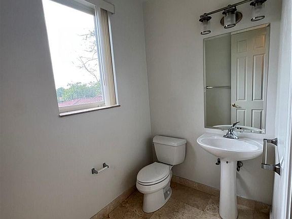 3rd image of 3931 Coral Heights Way #3931