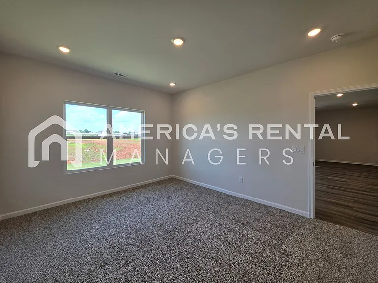 177 Keller Dr — Photo 42