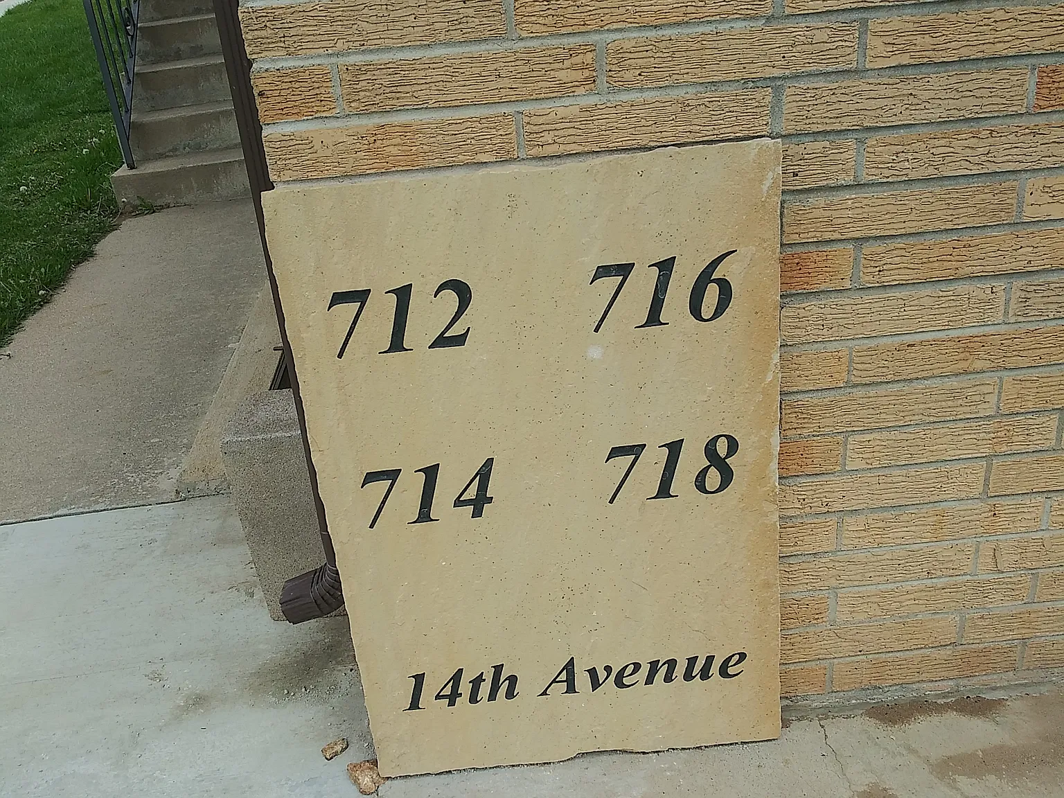 2 bed, 850 sqft, $1,075 — Photo 2