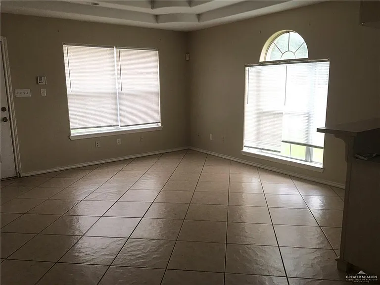 1029 French Ave — Photo 8