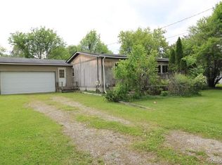 7464 Jennings Rd, Swartz Creek, MI 48473