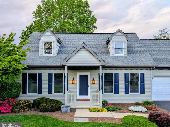 706 Rosemont Dr, Lititz, PA 17543