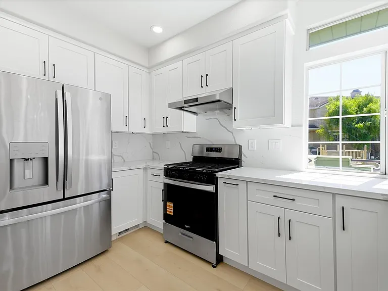 521 Porpoise Bay Ter #A — Photo 24