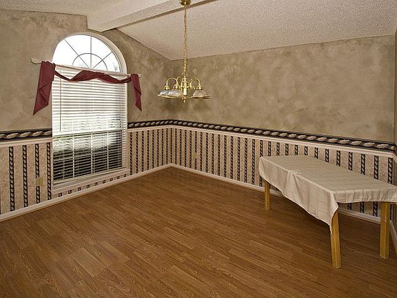 4th image of 1310 E Blue Eagle Way