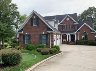 107 Reedy Cove Ct, Greenwood, SC 29649
