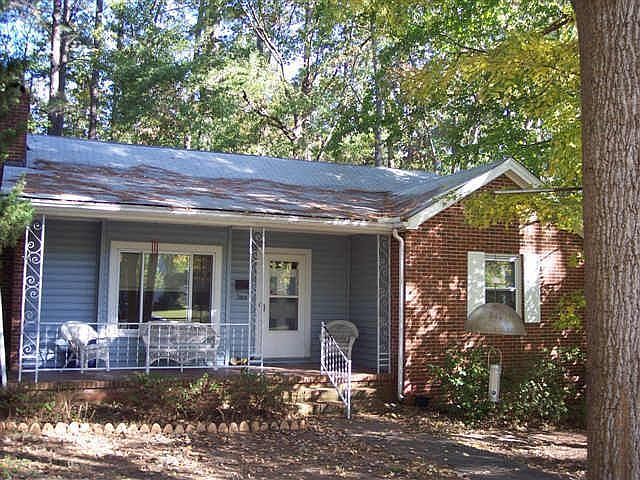 2nd image of 2810 Butner St