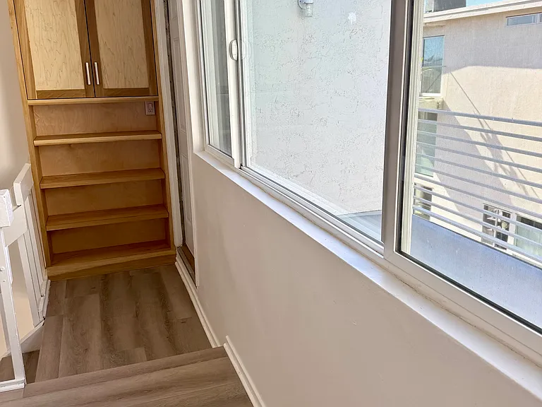 15 Ironsides St #4 — Photo 21