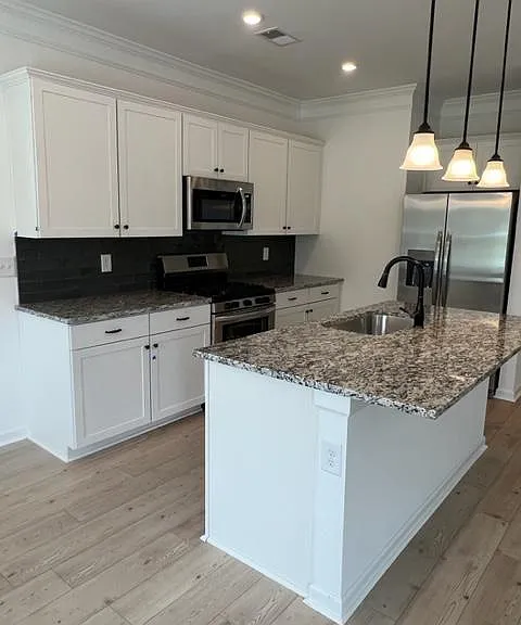 209 Stonewall Rd — Photo 3