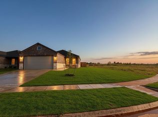 2712 NW 203rd St, Edmond, OK 73012