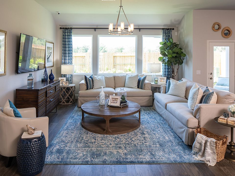 Plan 4039 Modeled in Balmoral