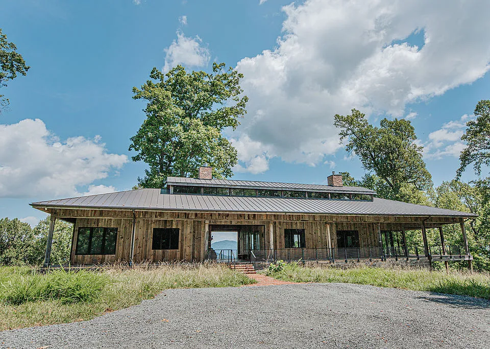 554 Gullysville Ln