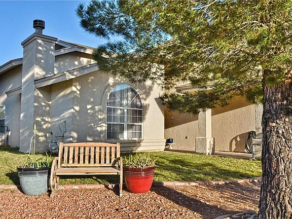 4th image of 10816 Loma Del Norte Dr