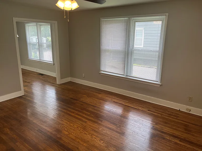 626 N Moore Rd — Photo 7