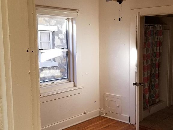 5th image of 3608 Sacramento Ave