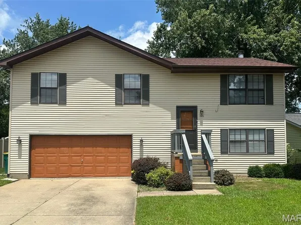 106 Center Grove Dr, O Fallon, IL 62269