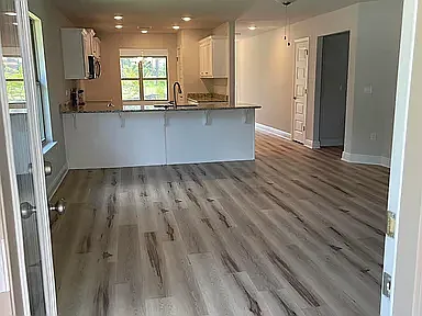 202 Baycliff Dr — Photo 15