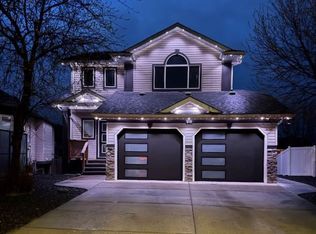 40 SE Cimarron Cres, Okotoks, AB T1S 1S7