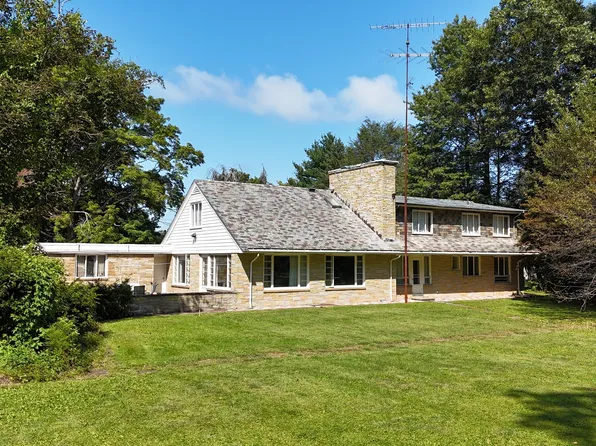 1203 Ridge Road, North Haven, CT 06473