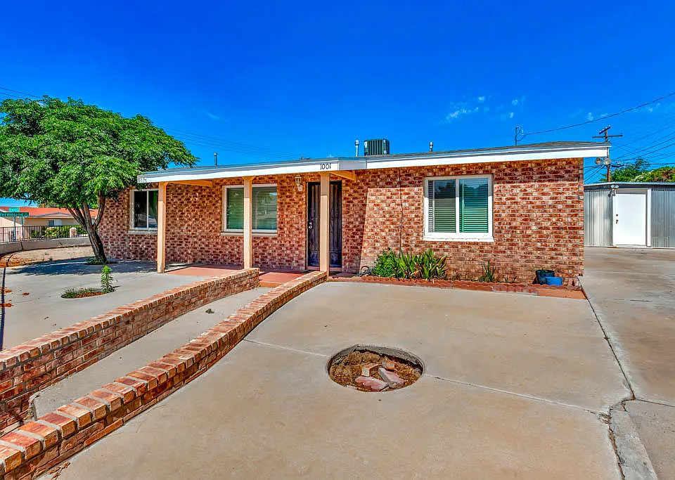 1001 Atwood Dr
