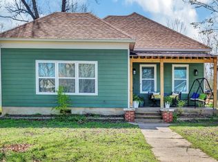 504 E Woodard St, Denison, TX 75021