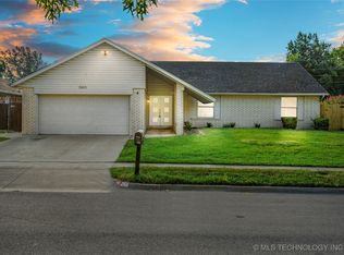 2611 S 96th Ct E, Tulsa, OK 74129