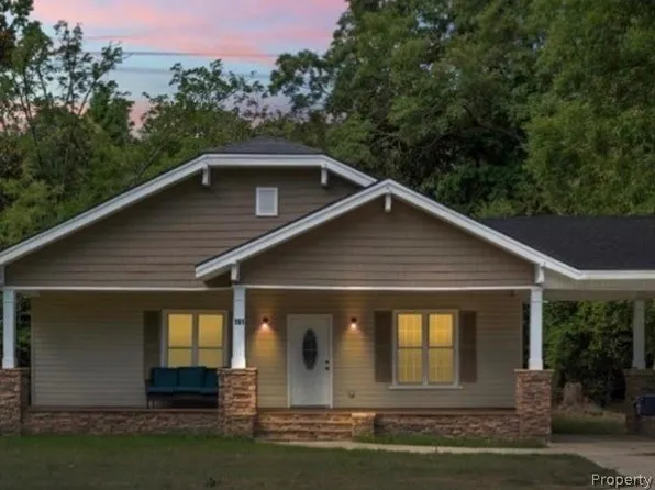 191 W 3rd St, Parkton, NC 28371