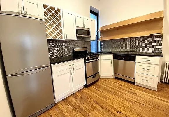 Rented by J PRESTON AND ASSOCIATES INC | media 2