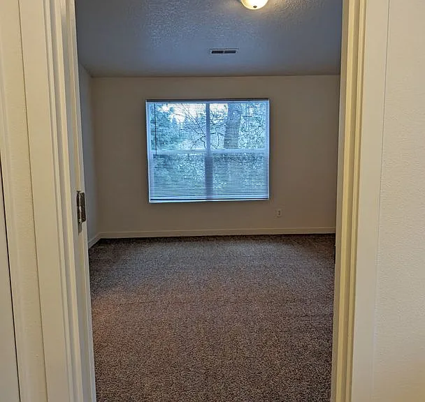 Halsey East Townhomes — Photo 100