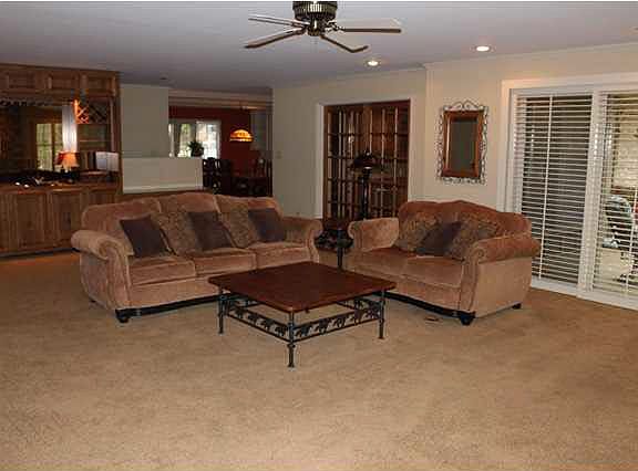 4th image of 1919 Chelsea Dr