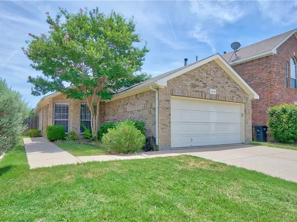 12112 Thicket Bend Dr, Fort Worth, TX 76244